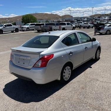 2015 Nissan Versa 1.6 S+