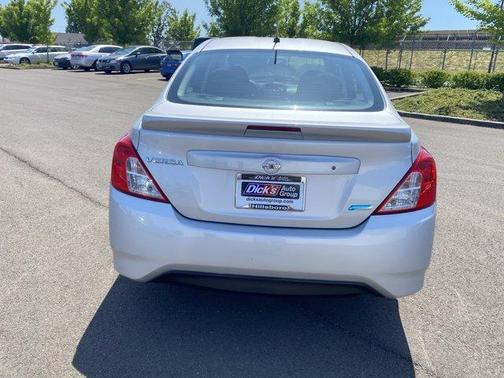 2015 Nissan Versa 1.6 S+