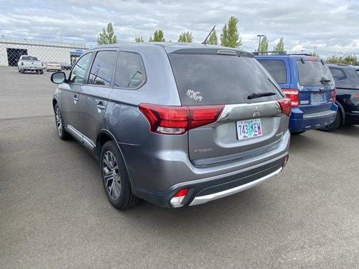 2016 Mitsubishi Outlander SE