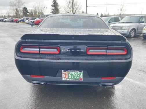 2017 Dodge Challenger SXT
