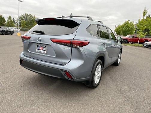 2023 Toyota Highlander Hybrid LE