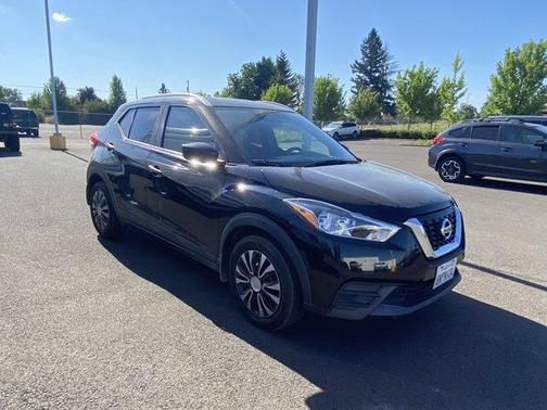 2019 Nissan Kicks S