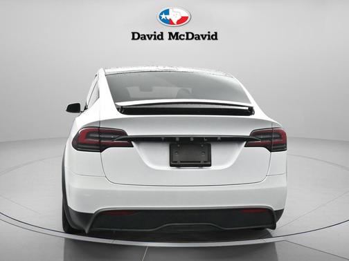 Pearl White Multi 2024 Tesla Model X Base