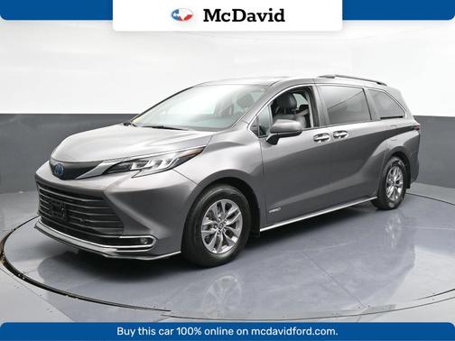 2021 Toyota Sienna XLE
