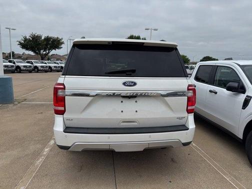 2021 Ford Expedition Max XLT