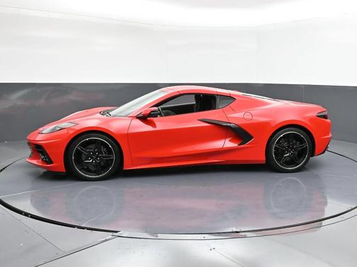 2020 Chevrolet Corvette Stingray w/2LT