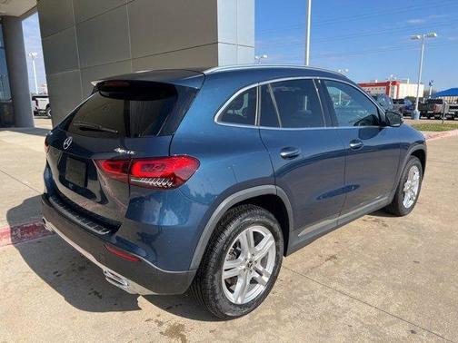 2021 Mercedes-Benz GLA 250 Base 4MATIC