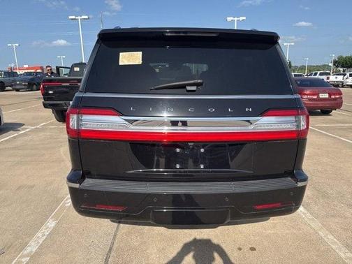 2021 Lincoln Navigator L Reserve