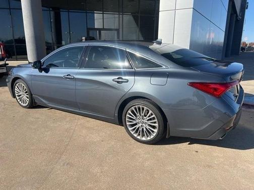2022 Toyota Avalon Limited