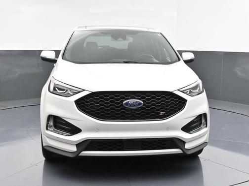 2021 Ford Edge ST