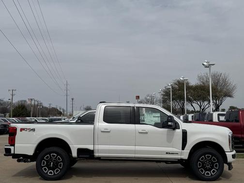 2025 Ford F-250 Platinum