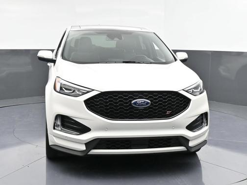 2023 Ford Edge ST