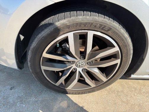 2016 Volkswagen Golf SportWagen TSI Limited Edition