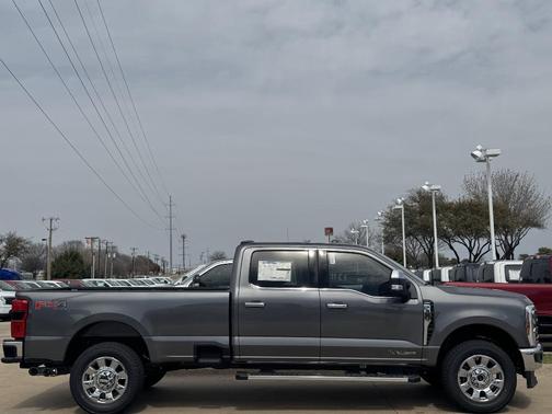 2025 Ford F-350 Lariat Super Duty