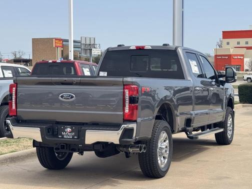 2025 Ford F-350 Lariat Super Duty
