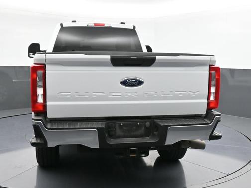 2023 Ford F-350 XLT