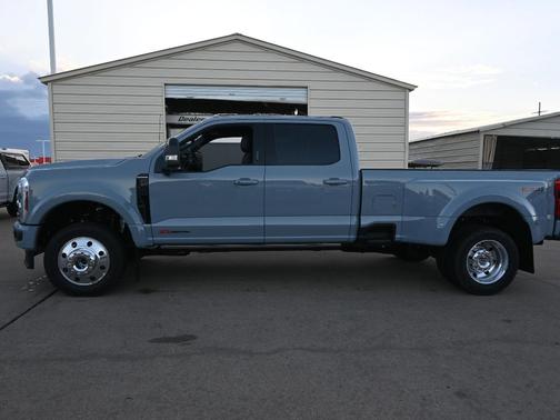 2026 Ford F-450 Platinum