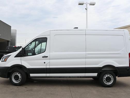 2026 Ford Transit-250 148 WB Medium Roof Cargo