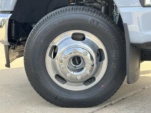 2025 Ford F-350 Lariat Super Duty