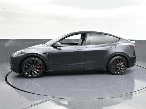 2024 Tesla Model Y Performance