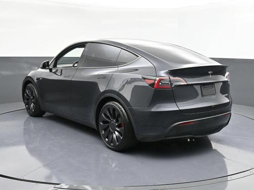 2024 Tesla Model Y Performance