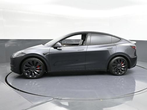 2024 Tesla Model Y Performance