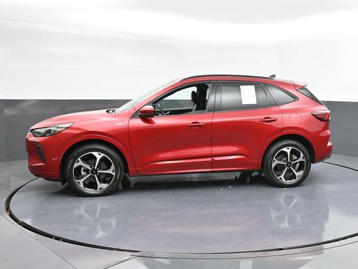 2024 Ford Escape ST-Line Elite