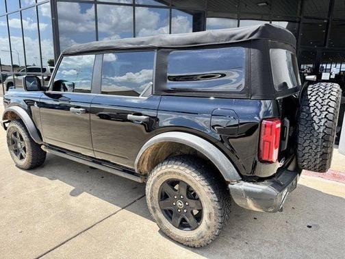 2022 Ford Bronco Black Diamond
