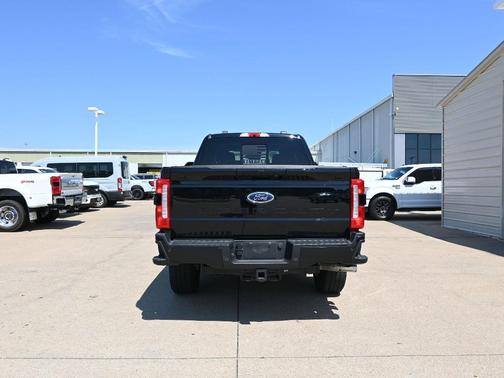2024 Ford F-350 Lariat Super Duty
