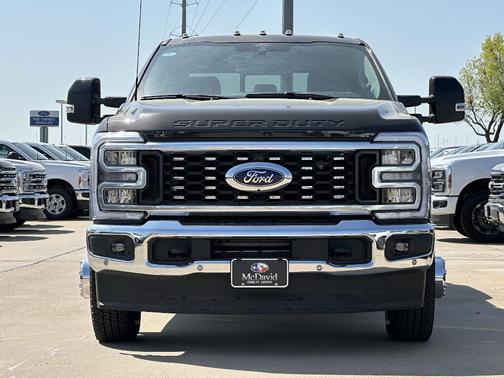 2025 Ford F-350 Lariat Super Duty