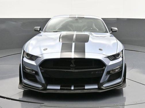 2022 Ford Shelby GT500 Base