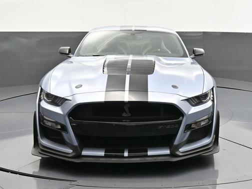 2022 Ford Shelby GT500 Base