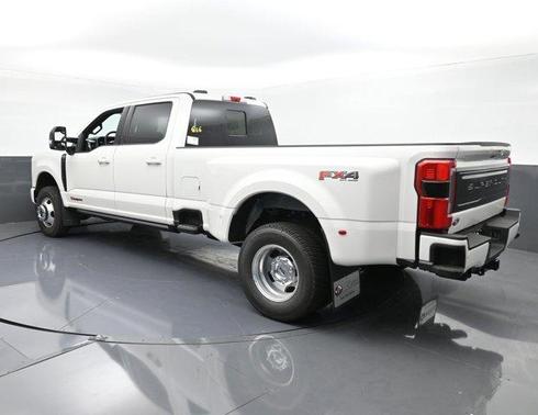2025 Ford F-350 Platinum