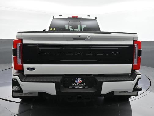 2025 Ford F-350 Platinum