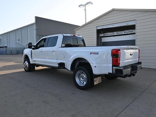 2025 Ford F-450 Lariat