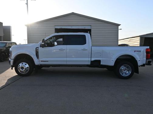 2025 Ford F-450 Lariat