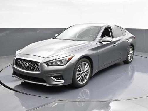 2022 INFINITI Q50 LUXE