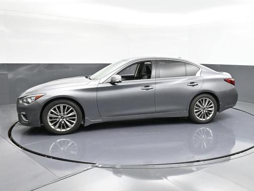 2022 INFINITI Q50 LUXE