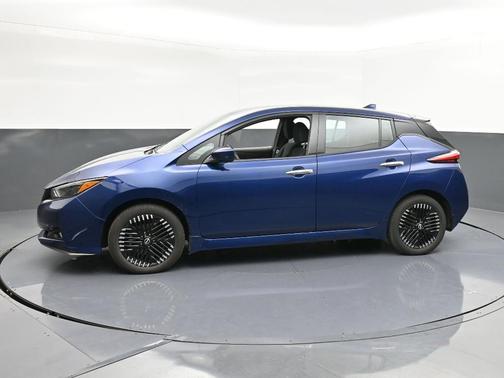 2024 Nissan Leaf SV PLUS