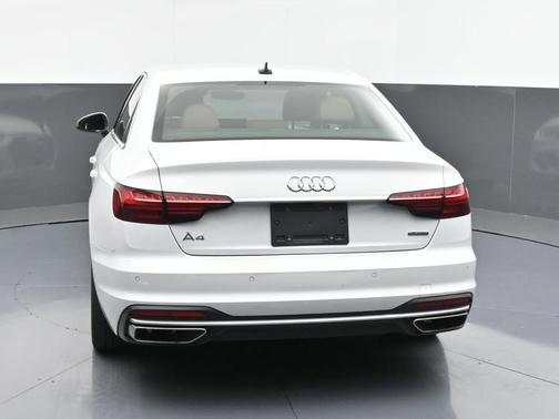 2023 Audi A4 45 S line quattro Premium