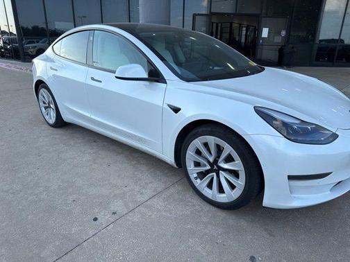 2021 Tesla Model 3 Standard Range Plus