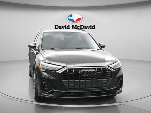 Mythos Black Metallic 2022 Audi Q3 45 S line Premium