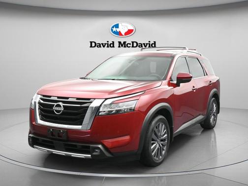 2022 Nissan Pathfinder SL