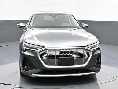 2021 Audi e-tron Premium