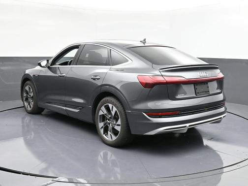 2021 Audi e-tron Premium