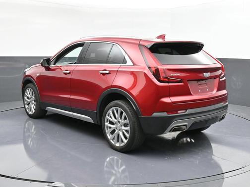 2021 Cadillac XT4 Premium Luxury