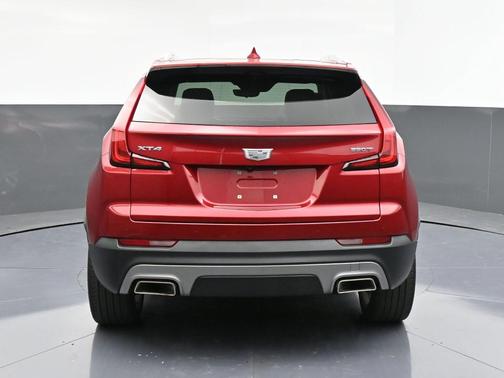 2021 Cadillac XT4 Premium Luxury