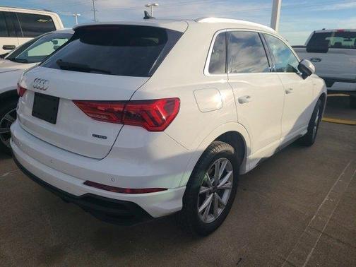 2023 Audi Q3 45 S line Premium