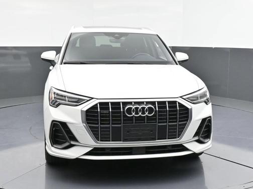 2023 Audi Q3 45 S line Premium