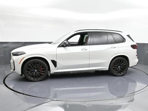 2024 BMW X5 M60i